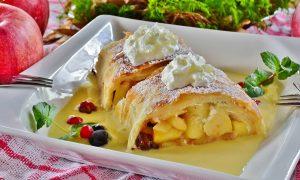 كعكة شترودل التفاح Apfelstrudel